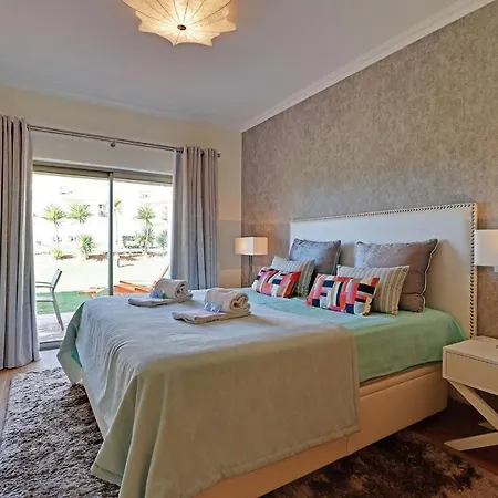 Paradise With Pool By Homing Apartament *